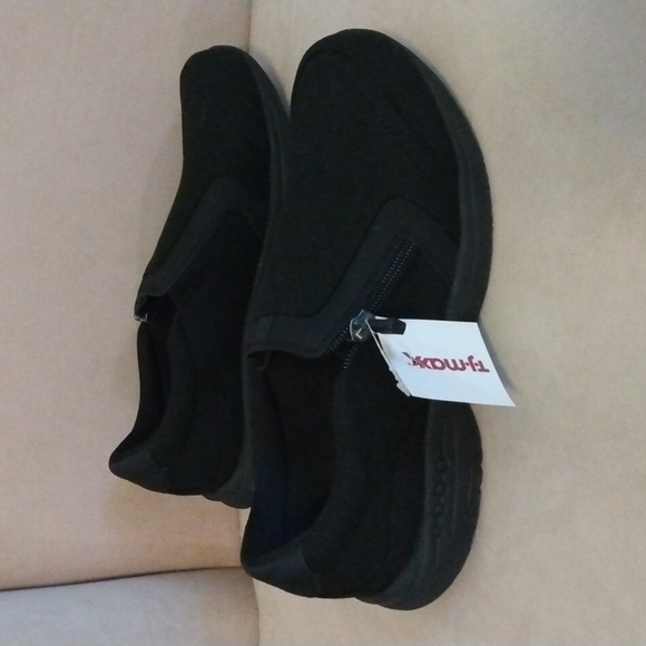 Easy Spirit women's Thalon Slip-on Shoes size 7.5 NWT - Picture 7 of 7